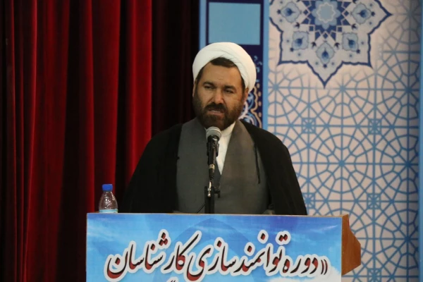 دکتر مولایی در آیین افتتاحییه  دوره توانمند سازی کارشناسان و کارشناس مسئولان فرهنگی دانشگاه فرهنگیان سراسر کشور در بوشهر: عنوان این دانشگاه، فرهنگیان است و علاوه بر رشد علمی دانشجویان اهمیت خاصی به مسائل فرهنگی نیز داده می شود. 8