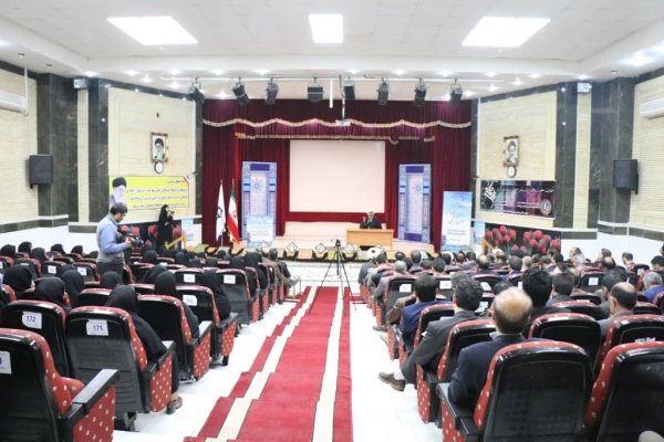 دکتر مولایی در آیین افتتاحییه  دوره توانمند سازی کارشناسان و کارشناس مسئولان فرهنگی دانشگاه فرهنگیان سراسر کشور در بوشهر: عنوان این دانشگاه، فرهنگیان است و علاوه بر رشد علمی دانشجویان اهمیت خاصی به مسائل فرهنگی نیز داده می شود. 13