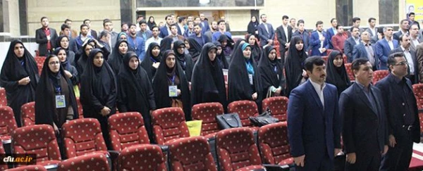 دکتر قنبری در آیین افتتاحیه سومین همایش کشوری دبیران منتخب شورای صنفی رفاهی و نمایندگان تشکل های اسلامی:
همگرایی و هم اندیشی دانشجومعلمان در راستای ارتقاء سطح خدمات آموزش و فرهنگی دانشگاه، طی برگزاری چنین دوره هایی محقق می شود 2