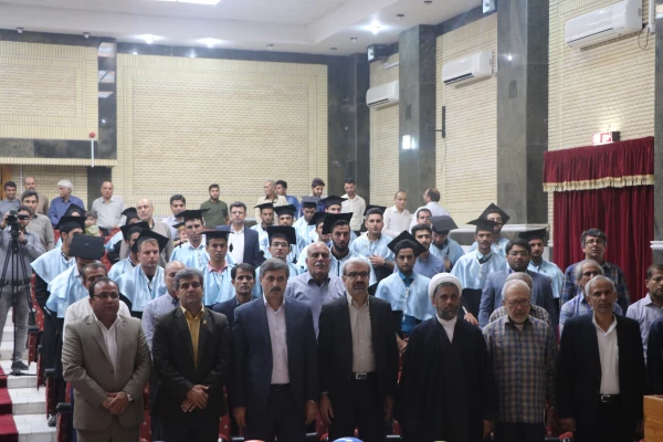 دکتر مولایی در آیین دومین جشن دانش آموختگی دانشجویان ورودی 92 استان بوشهر:

معلمان را پیام آوران خوشبختی اجتماع هستند که رسالت پیامبرگونه تربیت نسل آینده برای رفاه و خوشبختی را برعهده دارند. 7