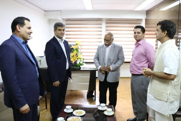 رئیس دانشگاه فرهنگیان استان بوشهر:  

اتاق فرهنگی هندوستان در دانشگاه فرهنگیان بوشهر راه اندازی می شود  5