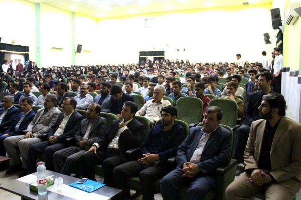 با حضور معاون استاندار

آئین استقبال از دانشجومعلمان نوورود دانشگاه فرهنگیان استان بوشهر برگزار شد  4