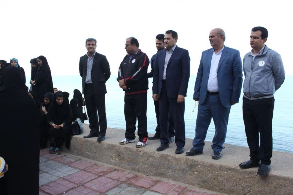 به مناسبت هفته تربیت بدنی برگزار شد:

همایش پیاده روی دانشجویان دانشگاه فرهنگیان استان بوشهر
 4