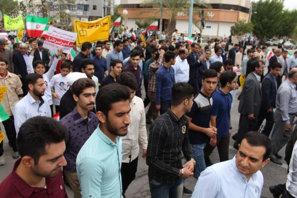 حضور باشکوه مسئولان، اساتید و دانشجو معلمان دانشگاه فرهنگیان استان بوشهر در راهپیمایی ۱۳ آبان 12