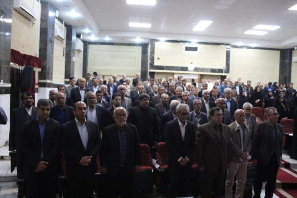 آئین نکوداشت بیش از نیم قرن تربیت معلم در استان بوشهر برگزار شد
 2