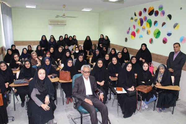 دیدار جمعی از دانشجویان دانشگاه فرهنگیان استان بوشهر با استاد هاشمی زاده 7