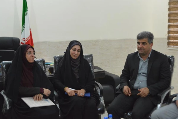 مراسم تکریم و معارفه سرپرست پردیس بنت الهدی صدر بوشهر 4