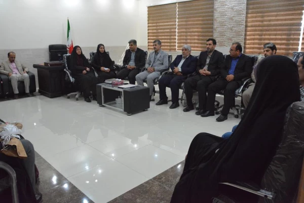 مراسم تکریم و معارفه سرپرست پردیس بنت الهدی صدر بوشهر 5