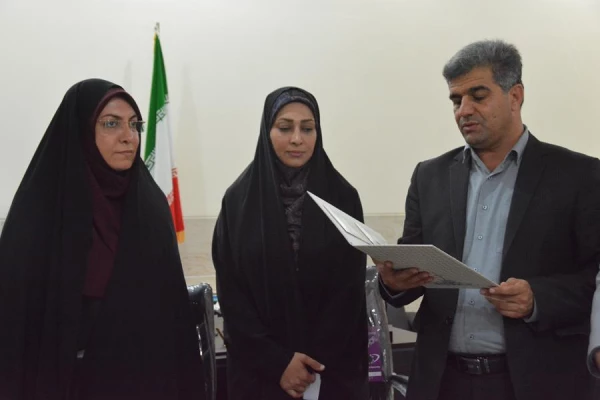 مراسم تکریم و معارفه سرپرست پردیس بنت الهدی صدر بوشهر 9