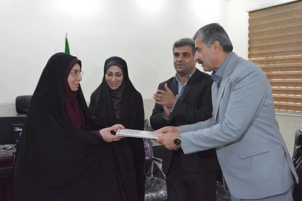مراسم تکریم و معارفه سرپرست پردیس بنت الهدی صدر بوشهر 15