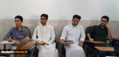 حضور برخی دانشجومعلمان پردیس علامه طباطبایی بوشهر با لباس محلی در کلاس درس