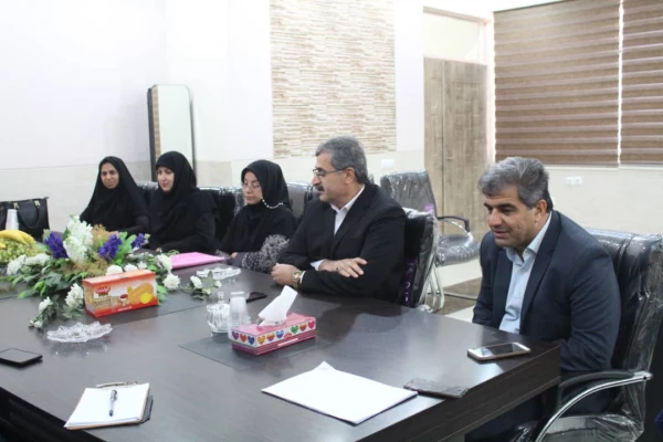 نشست معاون پژوهشی و فناوری دانشگاه با اساتید هیات علمی، مامور آموزشی 6