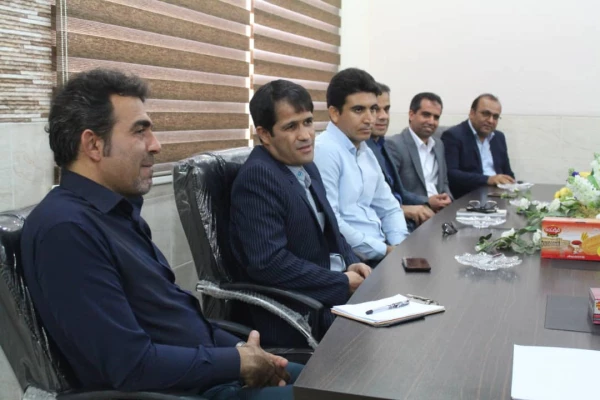 نشست معاون پژوهشی و فناوری دانشگاه با اساتید هیات علمی، مامور آموزشی 8