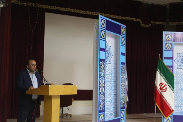 با حضور مشاور رئیس دانشگاه فرهنگیان کشور

برگزاری آئین استقبال دانشجومعلمان نوورود پردیس علامه طباطبایی بوشهر 2