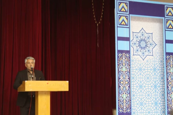 با حضور مشاور رئیس دانشگاه فرهنگیان کشور

برگزاری آئین استقبال دانشجومعلمان نوورود پردیس علامه طباطبایی بوشهر 7