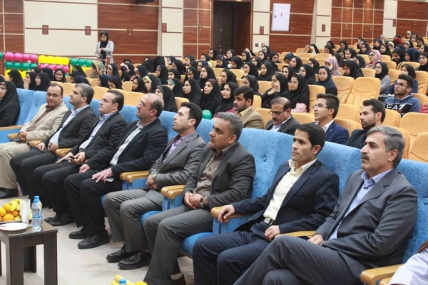 با حضور مشاور اجرایی معاون طرح و برنامه و توسعه مدیریت و مدیرکل حقوقی دانشگاه فرهنگیان

جشن بزرگ روز دانشجو دانشگاه فرهنگیان استان بوشهر برگزار شد 5