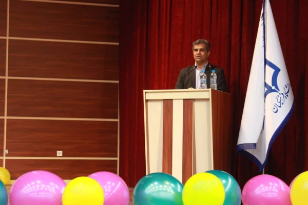 با حضور مشاور اجرایی معاون طرح و برنامه و توسعه مدیریت و مدیرکل حقوقی دانشگاه فرهنگیان

جشن بزرگ روز دانشجو دانشگاه فرهنگیان استان بوشهر برگزار شد 6