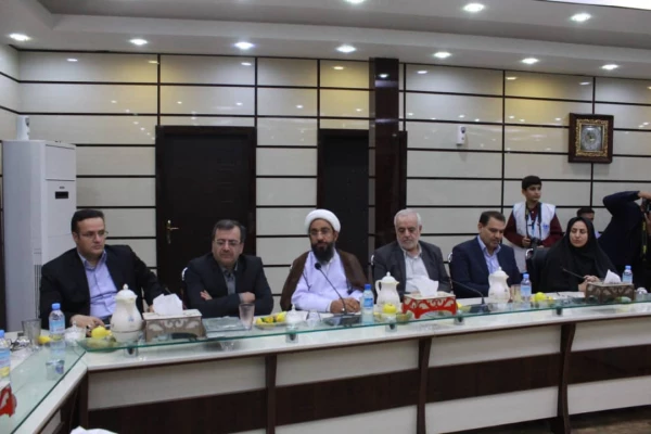 با حضور مشاور اجرایی معاون طرح و برنامه وتوسعه منابع و مدیرکل حقوقی دانشگاه فرهنگیان کشور

آئین معارفه معاون هماهنگی مدیریت امورپردیس های دانشگاه فرهنگیان استان بوشهرو معاون آموزشی، پژوهشی پردیس علامه طباطبایی  این دانشگاه برگزار شد. 
 8