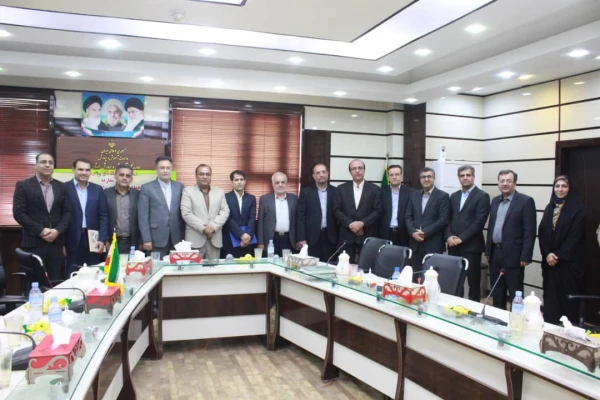 با حضور مشاور اجرایی معاون طرح و برنامه وتوسعه منابع و مدیرکل حقوقی دانشگاه فرهنگیان کشور

آئین معارفه معاون هماهنگی مدیریت امورپردیس های دانشگاه فرهنگیان استان بوشهرو معاون آموزشی، پژوهشی پردیس علامه طباطبایی  این دانشگاه برگزار شد. 
 18