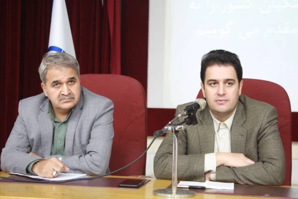 معاون آموزشی و تحصیلات تکمیلی دانشگاه فرهنگیان:
امروز دانشگاه فرهنگیان 2080 عضو هیات علمی نیاز دارد 4