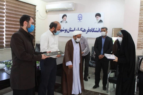 تکریم و معارفه مسئولان بسیج دانشجویی پردیس های دانشگاه فرهنگیان بوشهر برگزار شد
 9