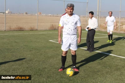 رئیس دانشگاه فرهنگیان استان بوشهر
فنی ترین بازیکن مسابقات مینی فوتبال دانشگاه های شهرستان بوشهر شد .