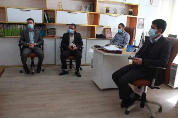 توسط مدرس زبان دانشگاه و موسسات زبان استان

چندین جلد کتاب به کتابخانه پردیس علامه طباطبایی بوشهر اهدا شد
 3