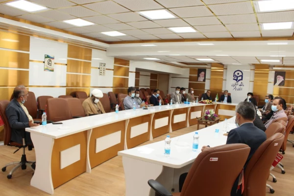 آئین تجلیل از بازنشستگان جدید دانشگاه فرهنگیان استان بوشهر در سالن کنفرانس پردیس علامه طباطبایی بوشهر  برگزار شد. 3