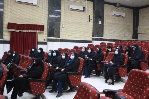 آئین قدردانی و معارفه روسای قدیم و جدید دانشگاه فرهنگیان بوشهر برگزار شد
 4