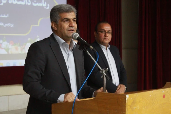 آئین قدردانی و معارفه روسای قدیم و جدید دانشگاه فرهنگیان بوشهر برگزار شد
 11