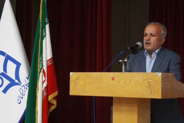 آئین قدردانی و معارفه روسای قدیم و جدید دانشگاه فرهنگیان بوشهر برگزار شد
 14