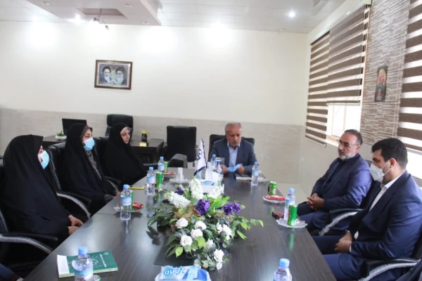 رئیس دانشگاه فرهنگیان استان بوشهر در دیدار با مدیرکل تربیت بدنی دانشگاه فرهنگیان

از برگزاری رویدادهای ملی در بوشهر استقبال می کنیم 5