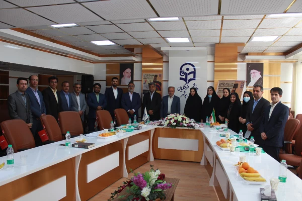 با حضور مدیرکل تربیت بدنی دانشگاه فرهنگیان

آئین پایانی پنجمین جشنواره ملی دانشجومعلمان برگزار شد
 10