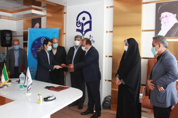 آئین بزرگداشت هفته پژوهش دانشگاه فرهنگیان استان بوشهر برگزار شد 4