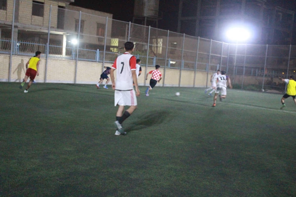 جام فوتسال خوابگاهی به مناسبت هفته سراهای دانشجویی برگزار شد
 7