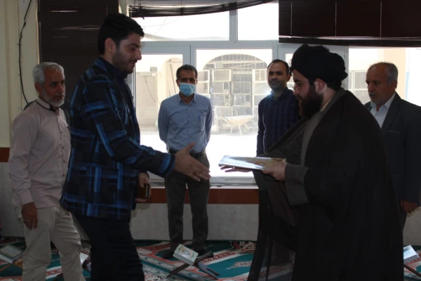 آئین بزرگداشت نام و یاد، تبیین و ترویج اندیشه های امام خمینی (ره) برگزار شد 3