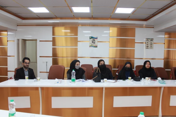 نشست گروه آموزشی زبان انگلیسی برگزار شد
 3