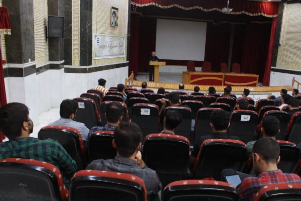 تداوم برگزاری کارگاه های آموزشی برای دانشجومعلمان آموزش ابتدایی ورودی 98
 3