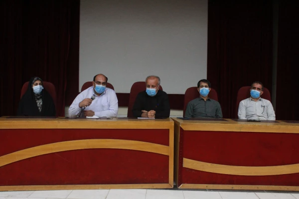 نشست ماهانه با همکاران پردیس ها برگزار شد
 5