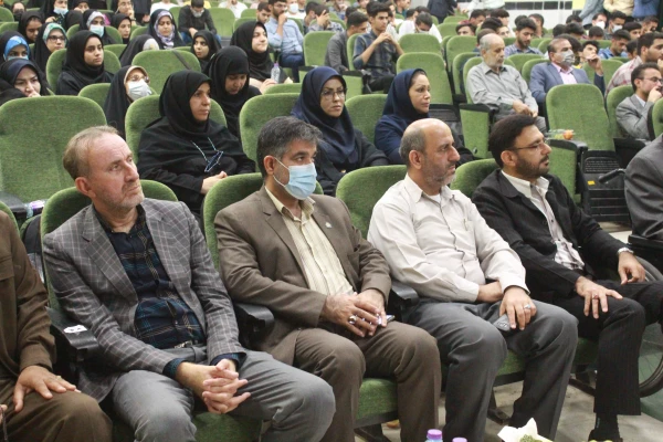 همایش فرهنگ و تربیت در آیینه 8 سال دفاع مقدس برگزار شد 10