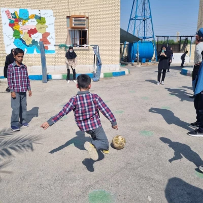 برگزاری اردوی آموزشی دانشجویان رشته تربیت بدنی و بازدید از مدرسه چند پایه تل سیاه بوشهر 6