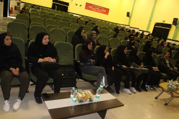 برگزاری آئین تجلیل از اساتید تربیت بدنی و مقام آوران مسابقات ورزشی پردیس بنت الهدی صدر  5