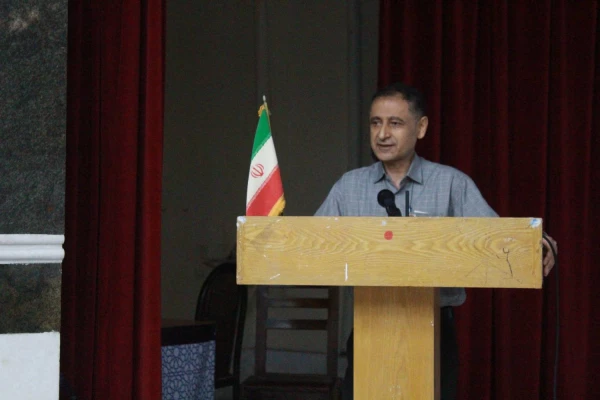 نشست نقد و بررسی کتاب شازده کوچولو برگزار شد 5