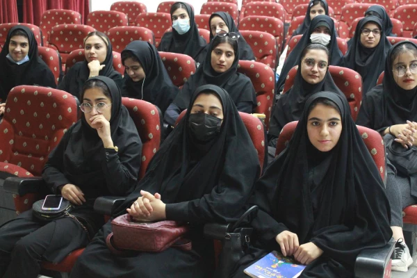 نشست نقد و بررسی کتاب شازده کوچولو برگزار شد 6