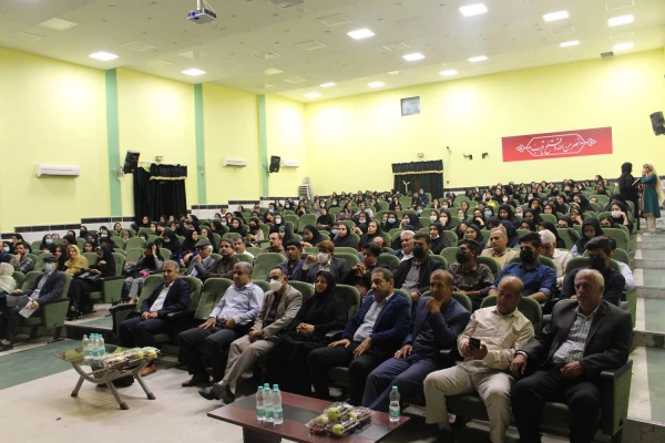 آئین رونمایی از کتاب شناختنامه شعر زنان بوشهر در پردیس بنت الهدی صدر برگزار شد  9