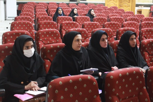 در تربیت نیروی انسانی جایگاه دانشگاه فرهنگیان کاملا مشخص است  7