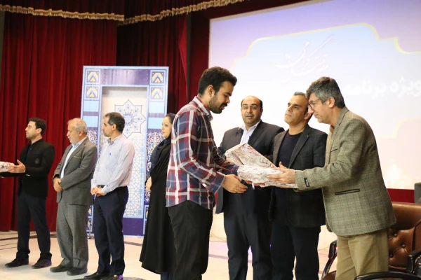 جشن بزرگ روز دانشجو با حضور رئیس، مسئولان و دانشجومعلمان دانشگاه فرهنگیان استان بوشهر 16