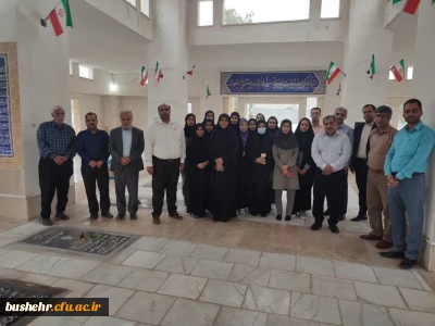 دانشگاه فرهنگیان استان بوشهر خبر داد: دیدار هیات رئیسه دانشگاه با خانواده شهید دانشجومعلم استان

هیات رئیسه دانشگاه فرهنگیان استان بوشهر با خانواده شهید دانشجومعلم مهدی یزدانپناه دیدار کردند.