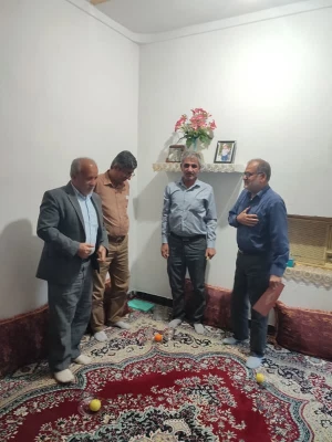 هیات رئیسه دانشگاه فرهنگیان استان بوشهر با خانواده شهید دانشجومعلم مهدی یزدانپناه دیدار کردند. 9