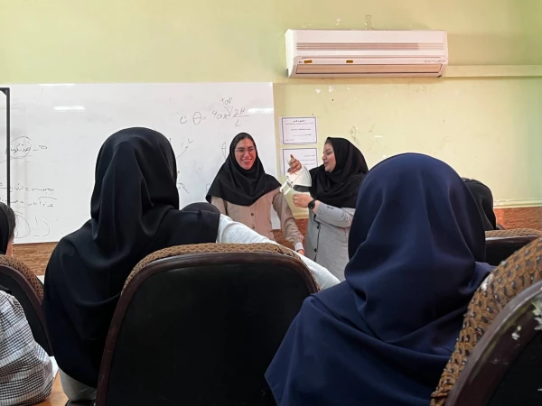 کارشناس تربیت بدنی پردیس بنت الهدی صدر دانشگاه فرهنگیان استان بوشهر بوشهر از برگزاری کارگاه ارزیابی پوسچر (ساختار قامت) در این پردیس خبر داد. 3